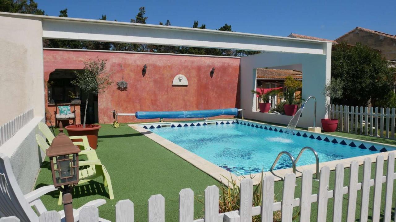 Apartamento Mas Maurane - Le Bougainvillier Aux Portes D'Arles Tarascón Exterior foto